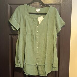 LuLaRoe Shannah Top - small 👚